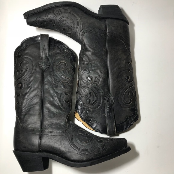 Shoes - Western cowgirl black distressed leather boots 7.5